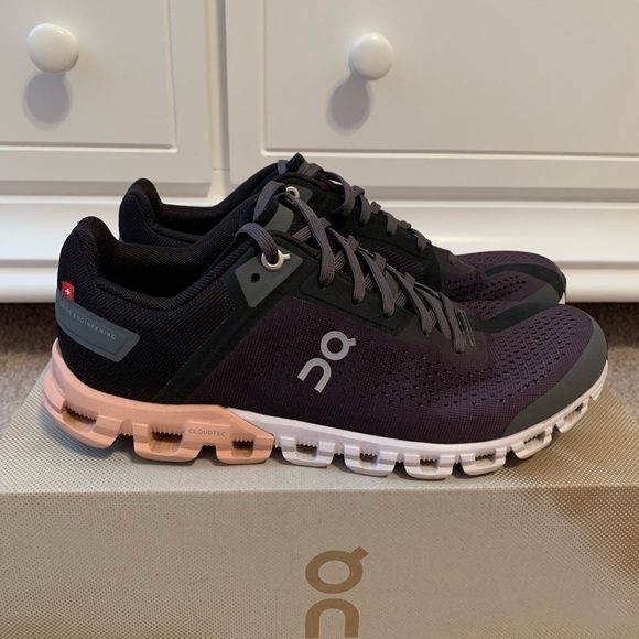 On Running Shoes - On cloud running cloud flow shoes 7.5